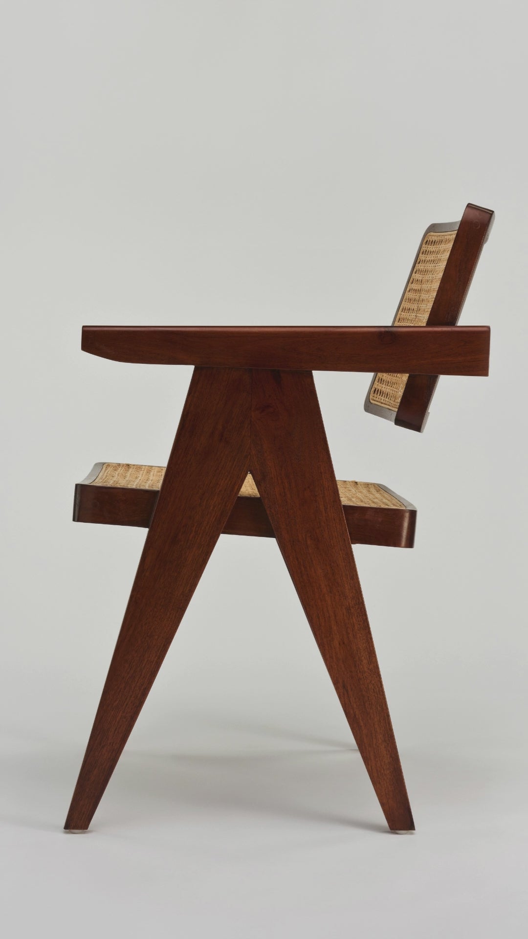 Video of The Pierre Chair