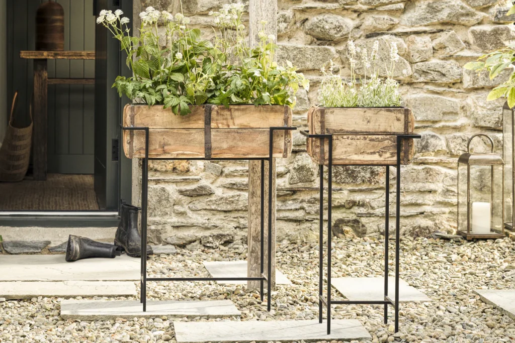 Shop NP58820 NP58836 Amazzi Planter Stand Large NP58820 NP58835 Amazzi Planter Stand Small nkuku 1