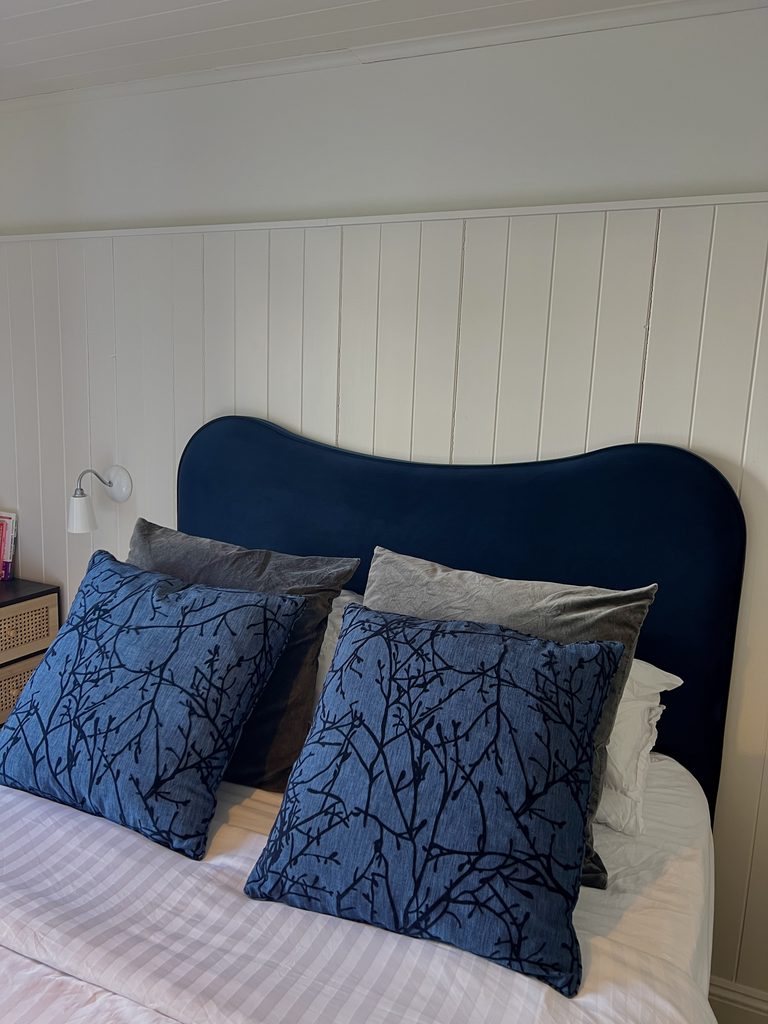 Simba Jesmond Bed Review: Is the Navy Velvet Bed Worth It? IMG 4657 768x1024 1